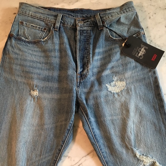 Levi’s 501 Crop in Sweet Dream - Picture 2 of 8